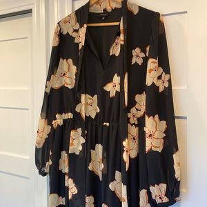 Who What Wear black floral long sleeve tiers maxi dress